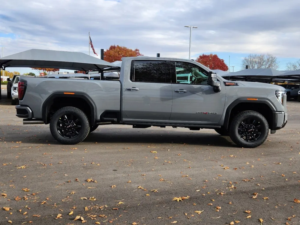 2025 GMC Sierra 2500HD AT4