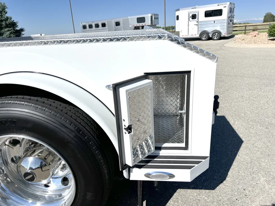 2024 Freightliner M2 106 Plus Summit Hauler | Photo 16 of 27