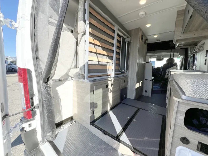 2025 Winnebago Solis 59PX | Photo 16 of 20