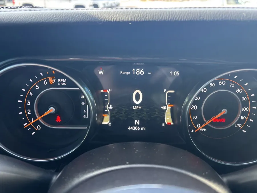 2021 Jeep Wrangler Unlimited Sahara Altitude | Photo 20 of 21