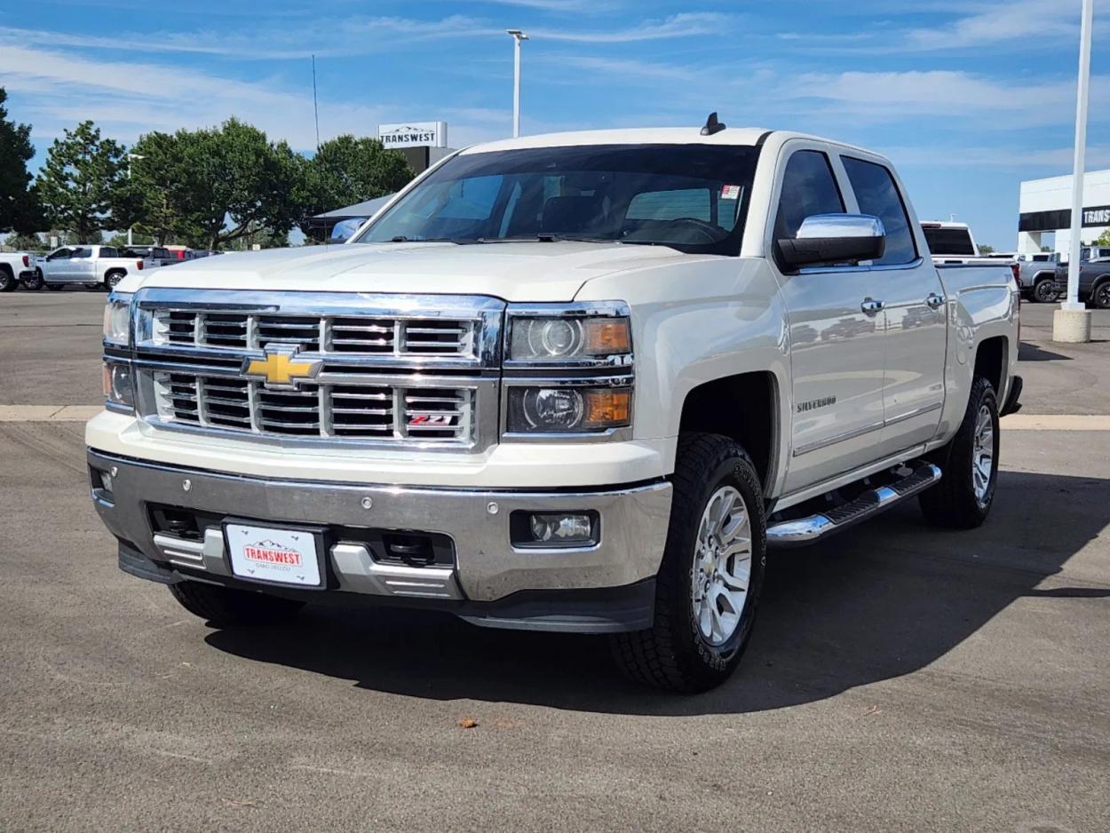 2015 Chevrolet Silverado 1500 LTZ | Photo 3 of 28