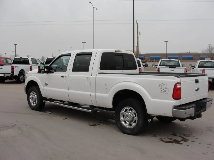 2014 Ford F-250 SUPER DUTY | Photo 3 of 13