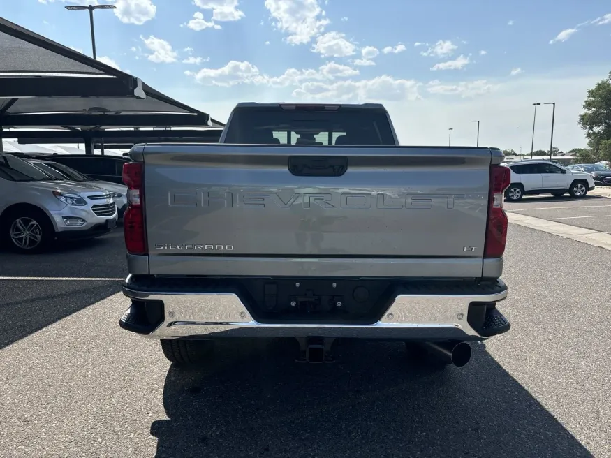 2024 Chevrolet Silverado 3500HD LT | Photo 3 of 21