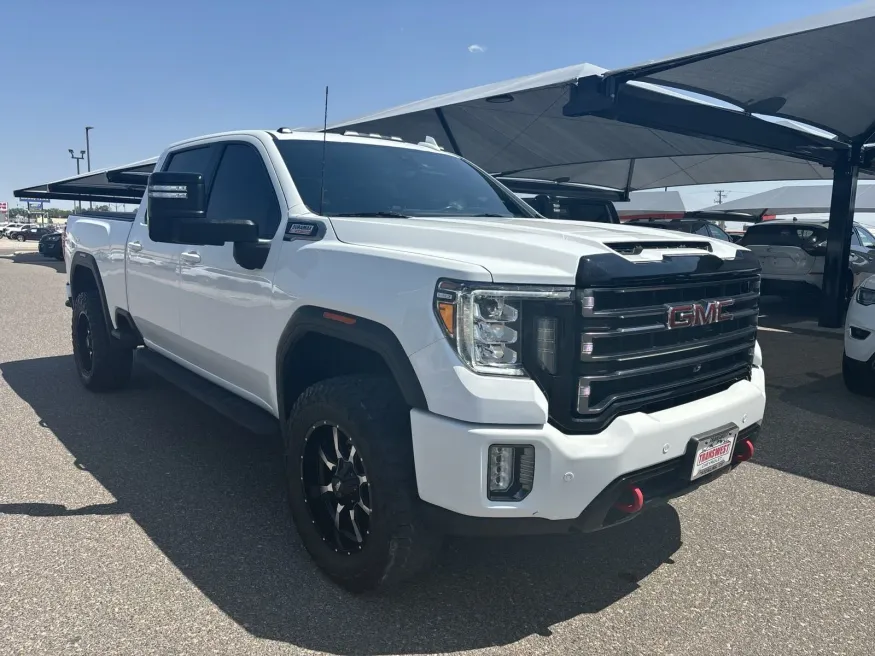 2021 GMC Sierra 2500HD AT4 | Photo 6 of 23