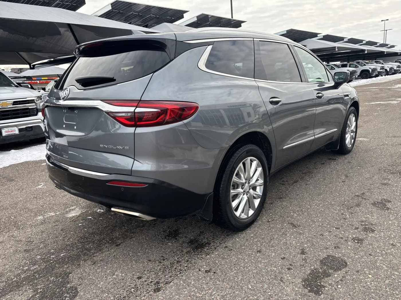 2018 Buick Enclave Premium | Photo 4 of 26