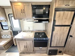 2016 Coachmen Prism 2200 | Thumbnail Photo 9 of 23