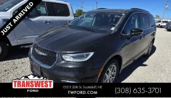 2022 Chrysler Pacifica | Thumbnail Photo 3 of 3