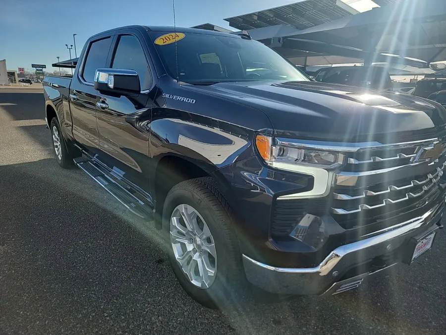 2024 Chevrolet Silverado 1500 LTZ | Photo 6 of 20