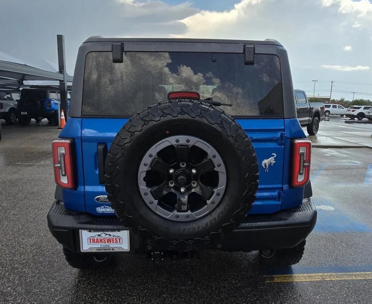 2022 Ford Bronco | Photo 7 of 29