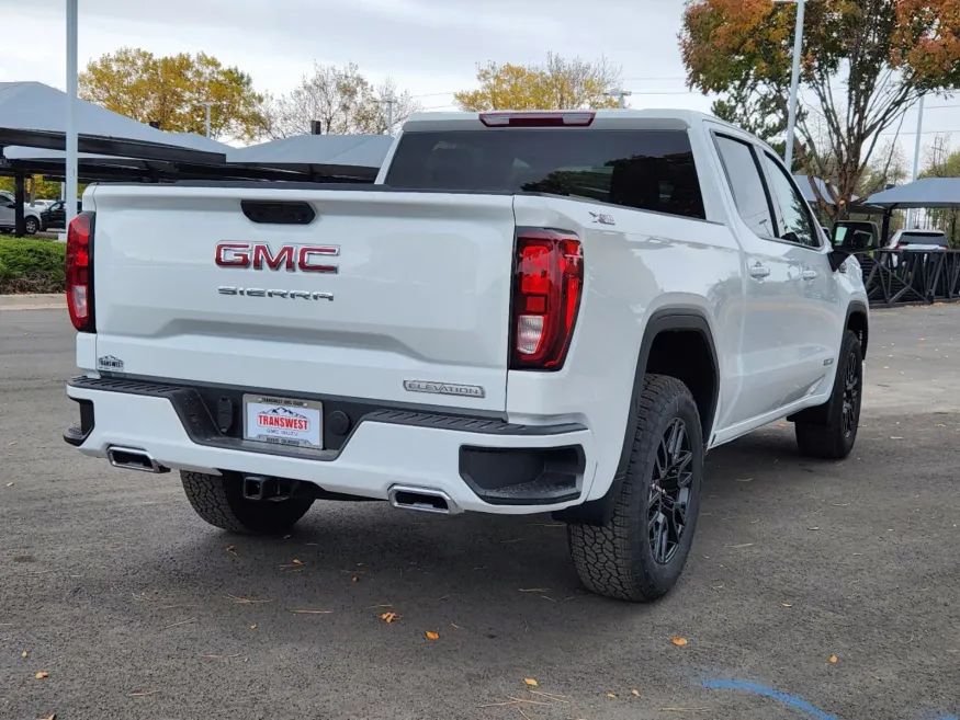 2025 GMC Sierra 1500 Elevation | Photo 2 of 29