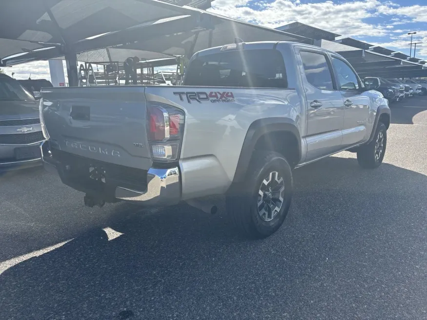 2022 Toyota Tacoma 4WD TRD Off Road | Photo 4 of 18