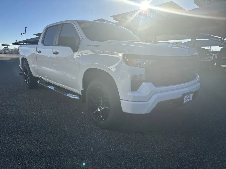 2025 Chevrolet Silverado 1500 Custom | Photo 6 of 19