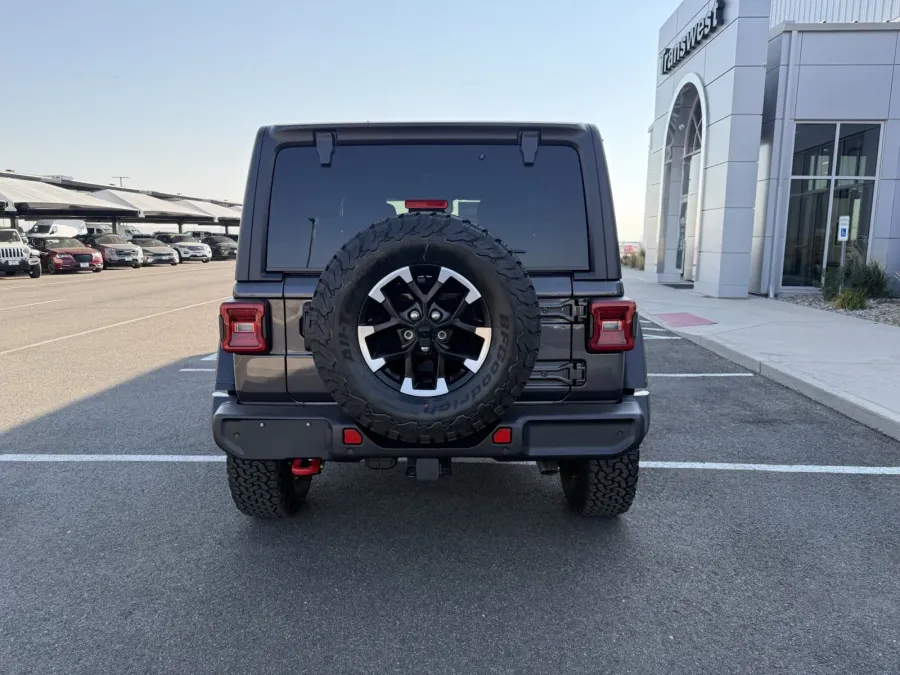 2024 Jeep Wrangler Rubicon | Photo 3 of 16