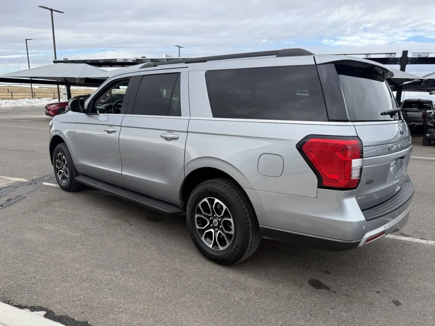 2023 Ford Expedition Max XLT | Photo 5 of 20