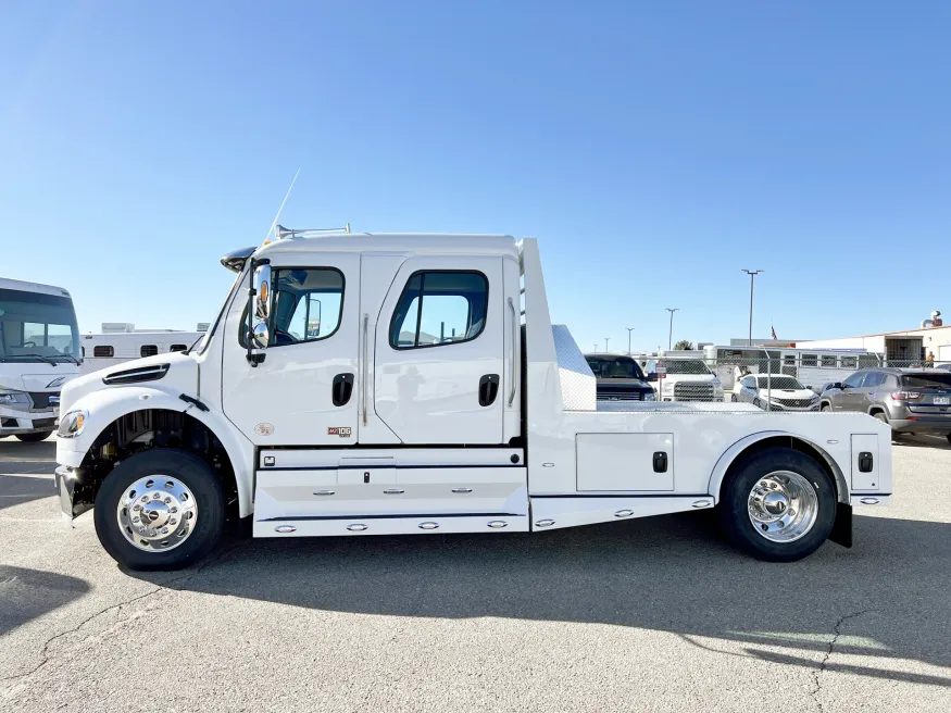 2024 Freightliner M2 106 Plus Summit Hauler | Photo 2 of 26