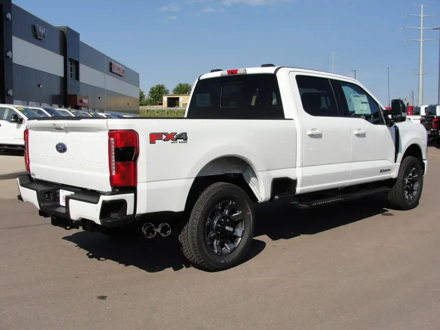 2024 Ford F-350 | Photo 5 of 21