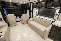 2024 Newmar London Aire 4551 | Thumbnail Photo 12 of 34