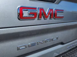 2025 GMC Sierra 3500HD Denali | Thumbnail Photo 13 of 31