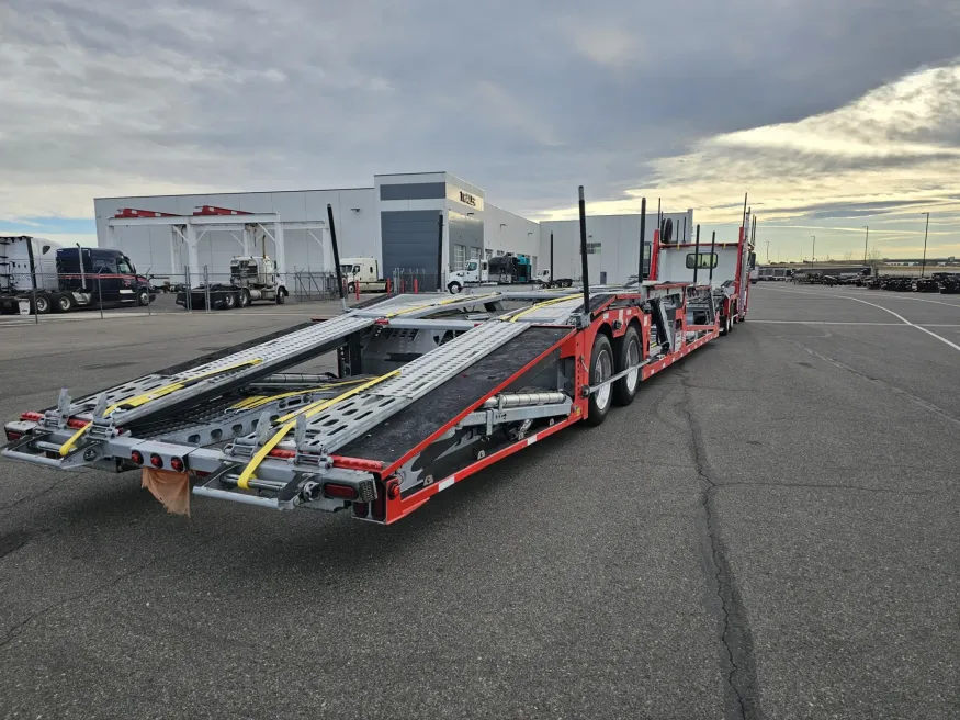 2022 Western Star 4900FA | Photo 12 of 34