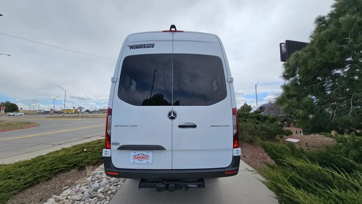 2022 Mercedes Benz Sprinter 3500XD | Photo 8 of 40