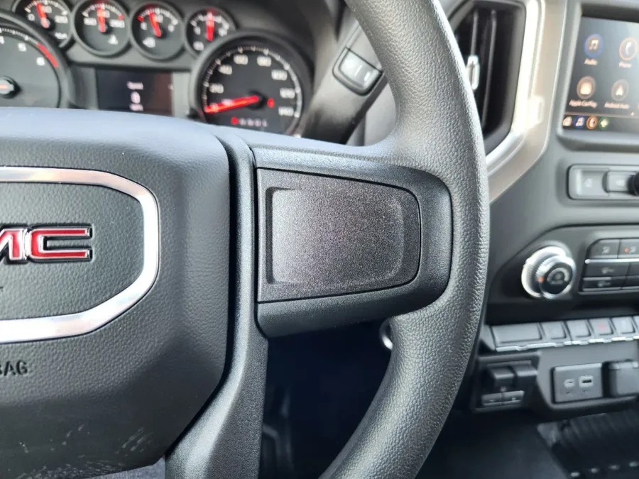 2025 GMC Sierra 2500HD Pro | Photo 23 of 29