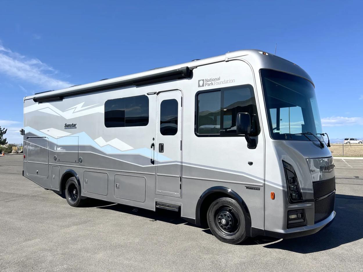 2023 Winnebago Sunstar 29NPF | Photo 1 of 29