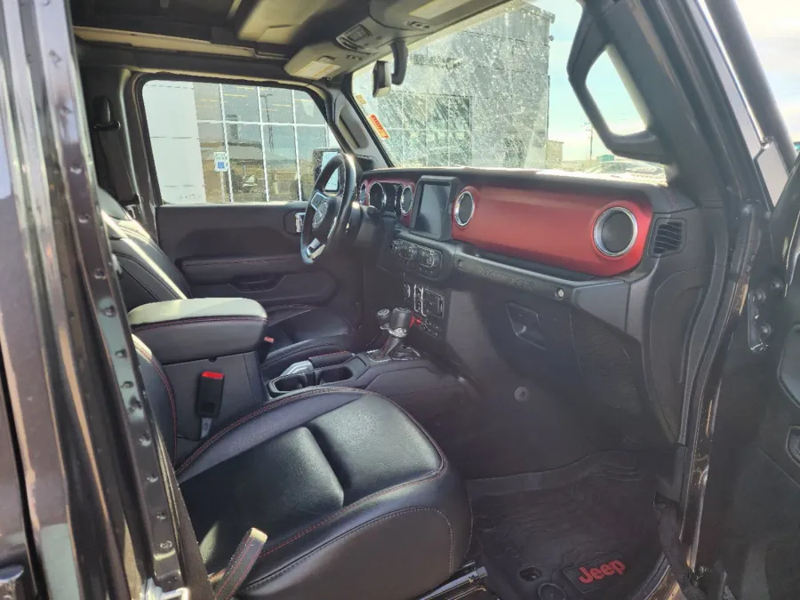 2020 Jeep Wrangler Unlimited Rubicon | Photo 11 of 26