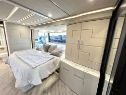 2023 Emerald Prevost H3-45 | Thumbnail Photo 22 of 47