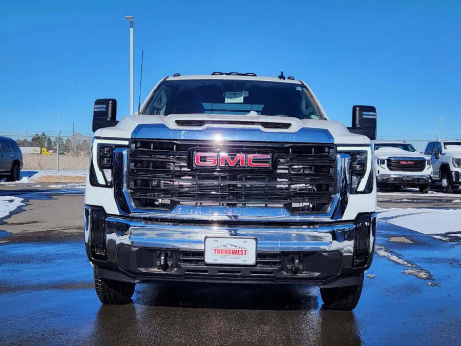 2025 GMC Sierra 3500HD CC Pro | Photo 4 of 28