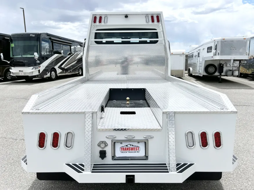 2024 Freightliner M2 106 Plus Summit Hauler | Photo 16 of 26