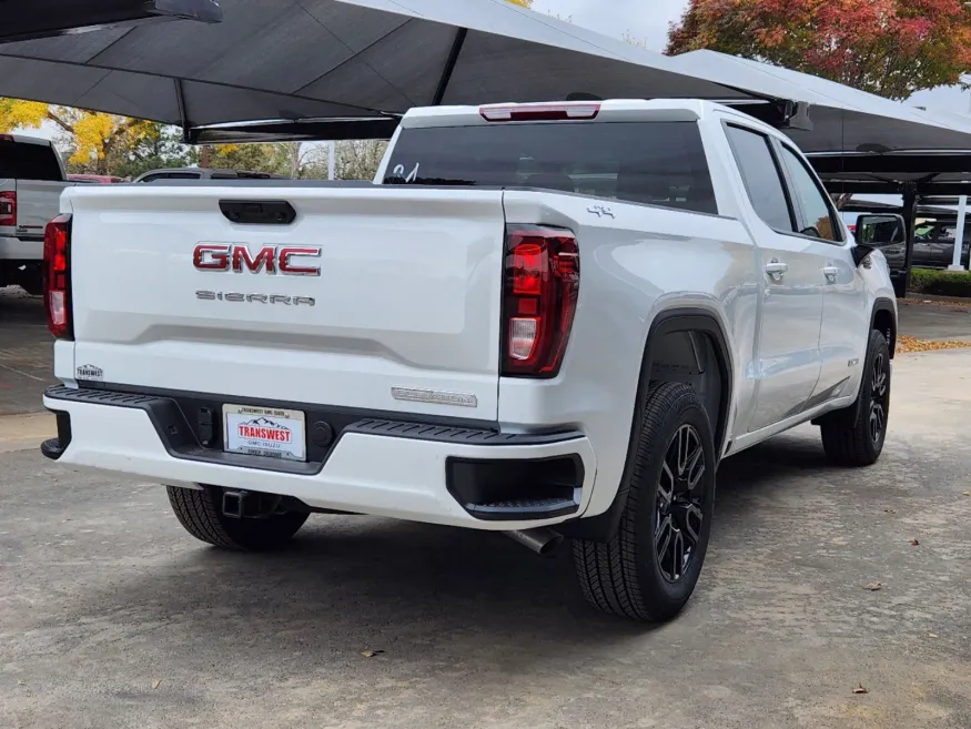 2025 GMC Sierra 1500 Elevation | Photo 2 of 28