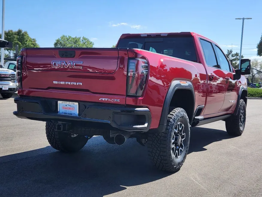 2025 GMC Sierra 2500HD AT4X | Photo 2 of 31