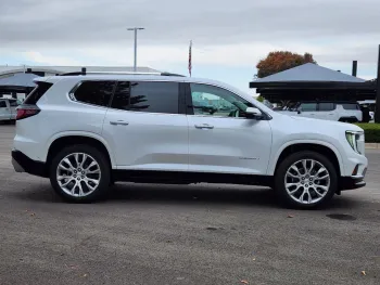 2024 GMC Acadia AWD Denali