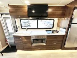 2022 Winnebago View 24D | Thumbnail Photo 10 of 22