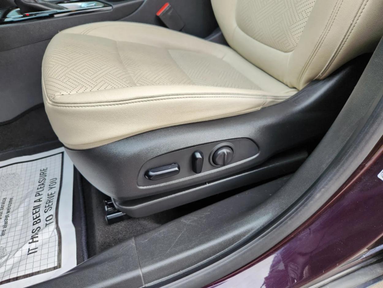 2021 Buick Encore GX Essence | Photo 8 of 28