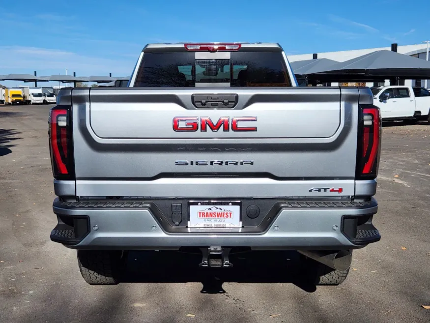 2025 GMC Sierra 3500HD AT4 | Photo 11 of 29