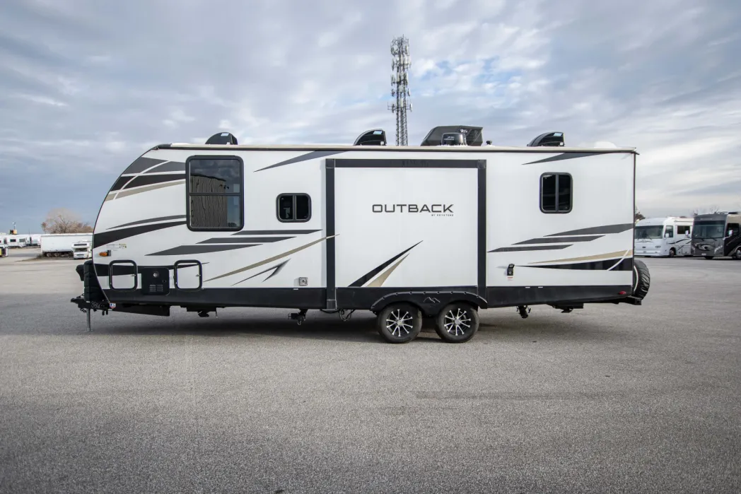 2022 Keystone Outback Ultralite 244UBH 