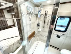 2023 Newmar Supreme Aire 4509 | Thumbnail Photo 21 of 37