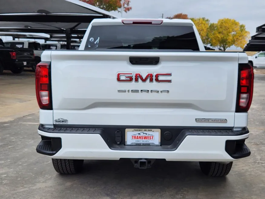 2025 GMC Sierra 1500 Elevation | Photo 15 of 28