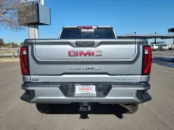 2025 GMC Sierra 2500HD Denali | Thumbnail Photo 13 of 26