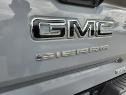 2024 GMC Sierra 1500 Elevation | Thumbnail Photo 12 of 25