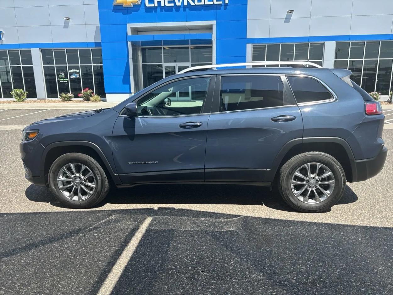 2021 Jeep Cherokee Latitude Lux | Photo 1 of 20