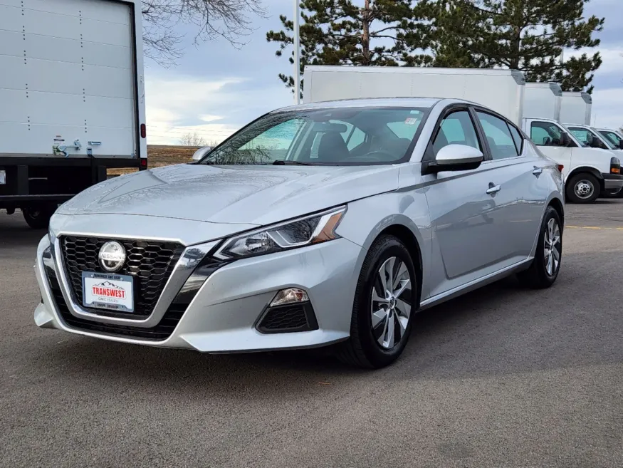 2021 Nissan Altima 2.5 S | Photo 3 of 26