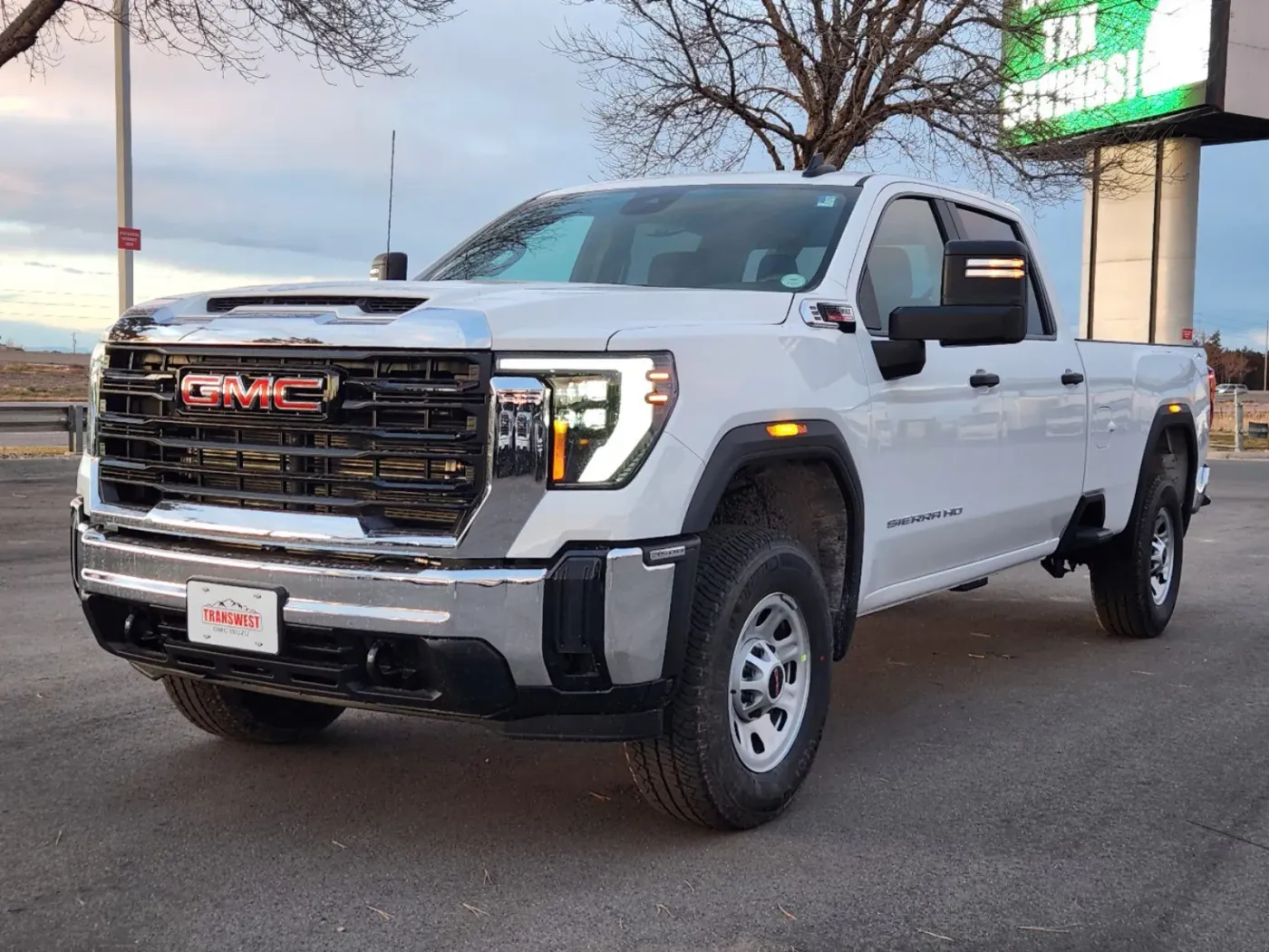 2025 GMC Sierra 3500HD Pro | Photo 3 of 30