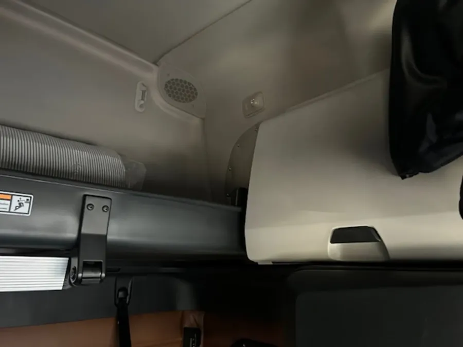 2025 Freightliner Cascadia 126 | Photo 14 of 21