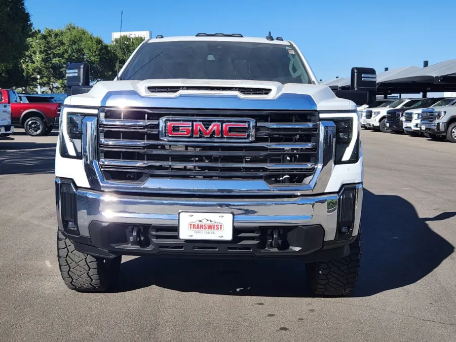 2024 GMC Sierra 2500HD SLE | Photo 4 of 25