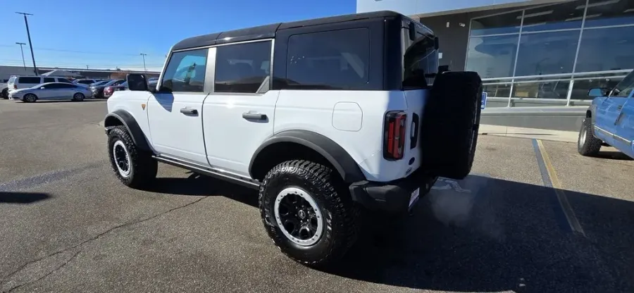 2024 Ford Bronco | Photo 6 of 29