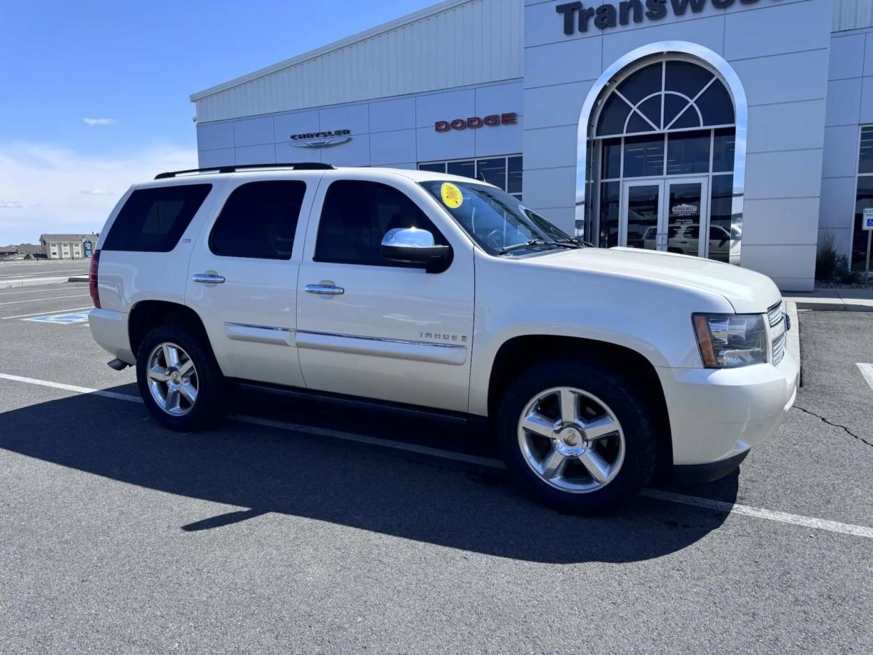 2008 Chevrolet Tahoe LTZ | Photo 1 of 17