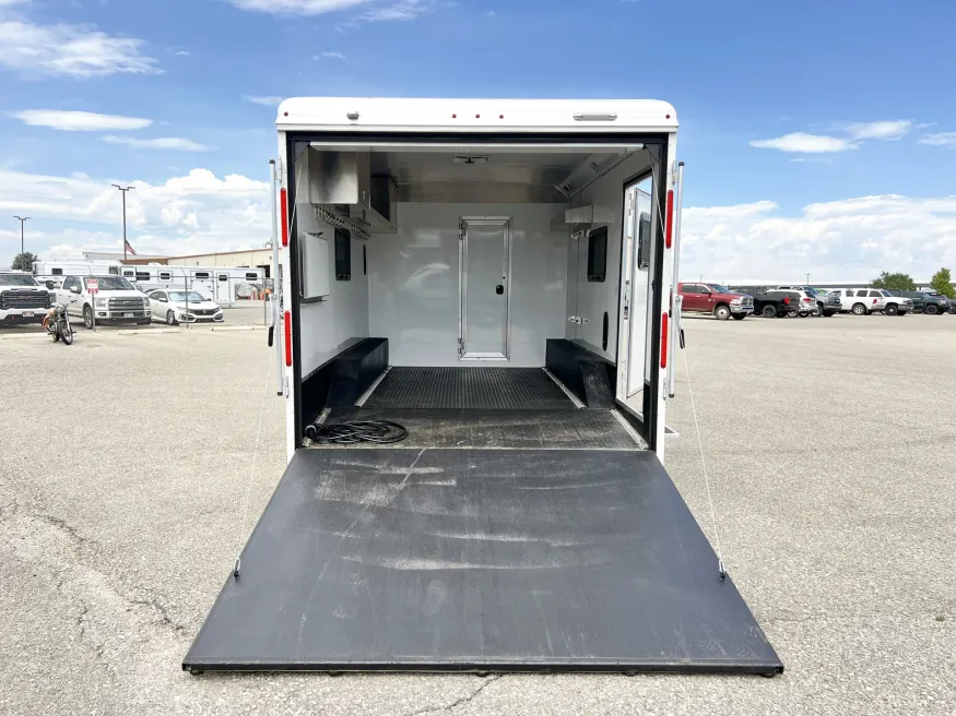 2022 Logan Coach Ultimate Sports Hauler | Photo 16 of 25