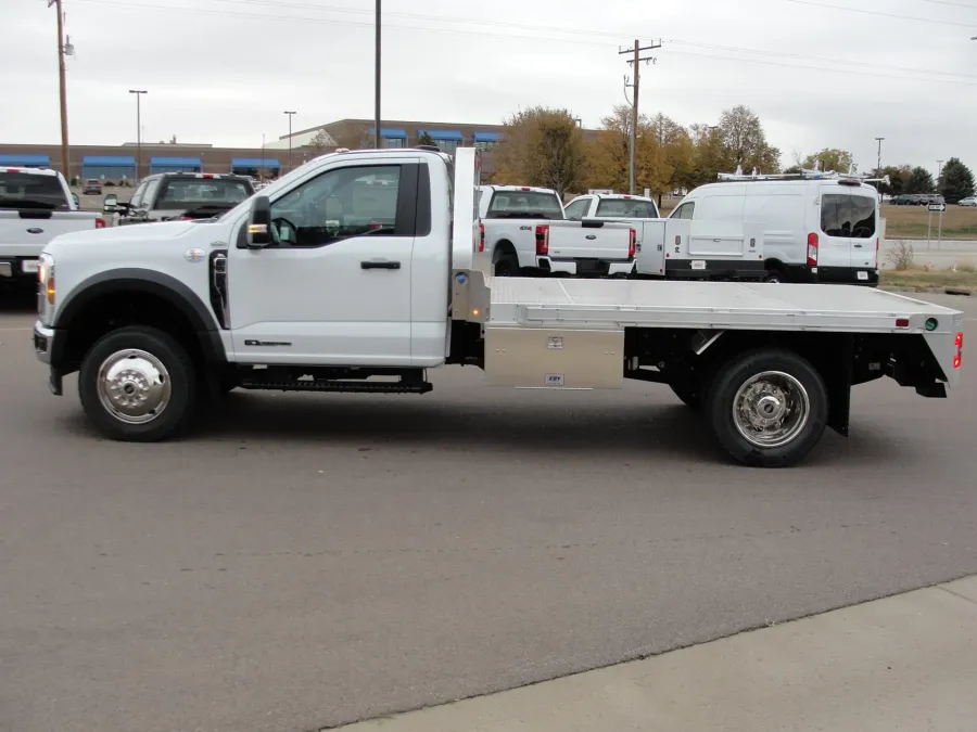 2024 Ford F-550 | Photo 2 of 12